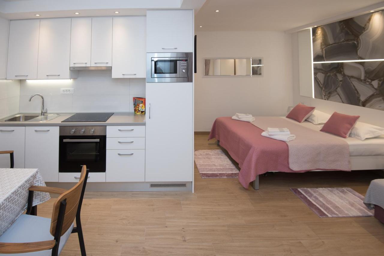 Luxury Studio Apartment Honeymoon Split Kültér fotó